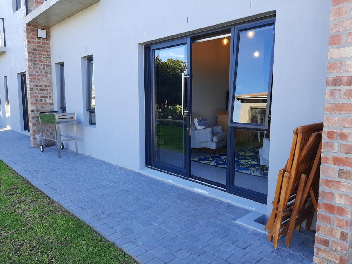 Black Eagle Self-Catering Accommodation, Hermanus Exterior foto