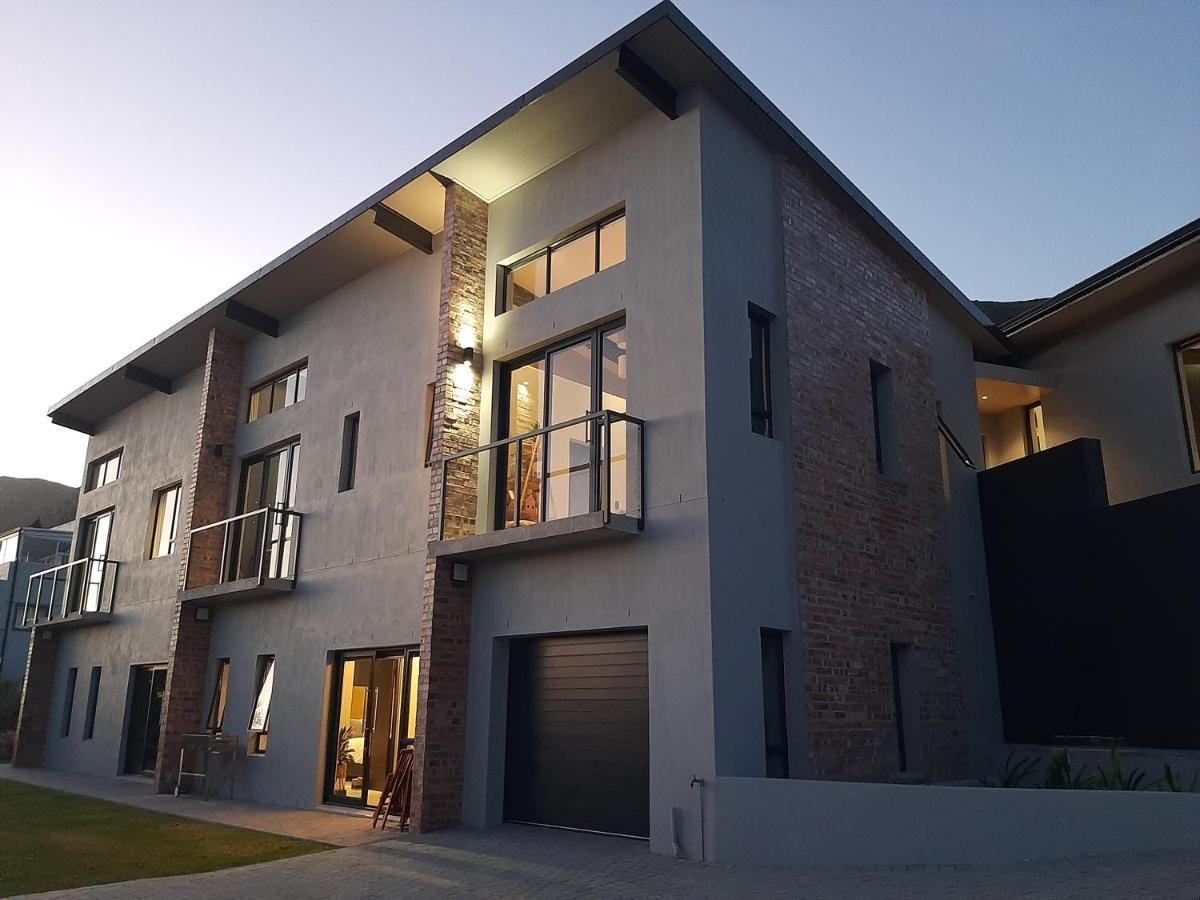 Black Eagle Self-Catering Accommodation, Hermanus Exterior foto